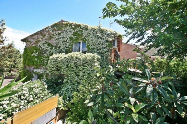 pentavano in vendita ad Arzachena in zona Baja Sardinia