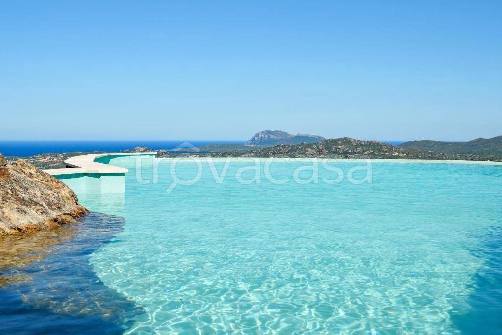 casa indipendente in vendita ad Arzachena