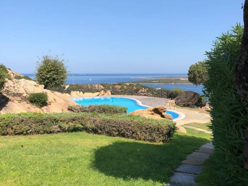 appartamento in vendita ad Arzachena in zona Porto Cervo