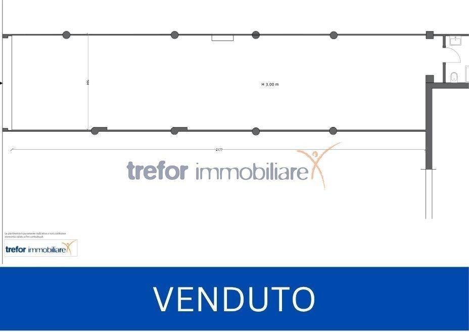 locale commerciale in vendita ad Arzachena in zona Abbiadori