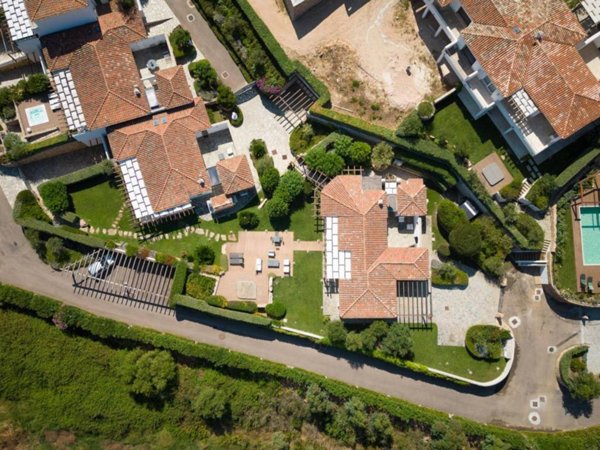 casa indipendente in vendita ad Arzachena in zona Cannigione