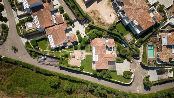 casa indipendente in vendita ad Arzachena in zona Cannigione