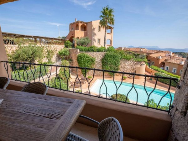 casa indipendente in vendita ad Arzachena in zona Porto Cervo