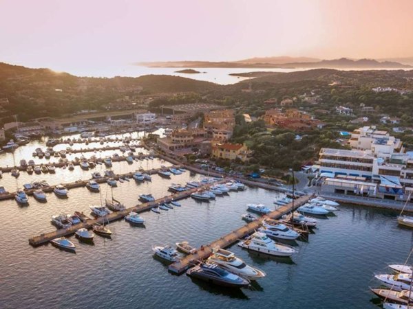 appartamento in vendita ad Arzachena in zona Porto Cervo