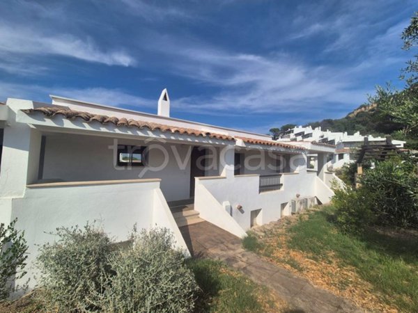 appartamento in vendita ad Arzachena in zona Baja Sardinia