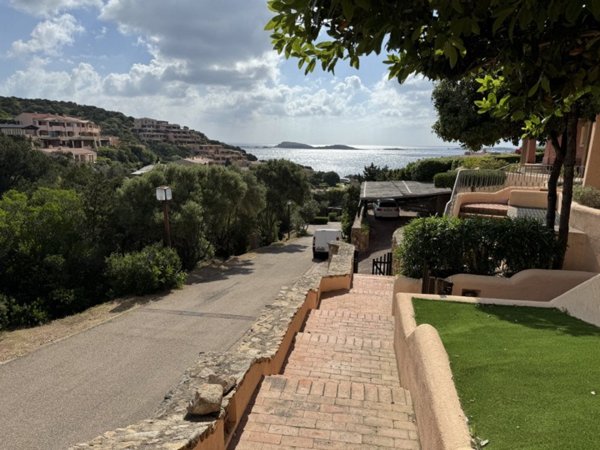 appartamento in vendita ad Arzachena in zona Porto Cervo