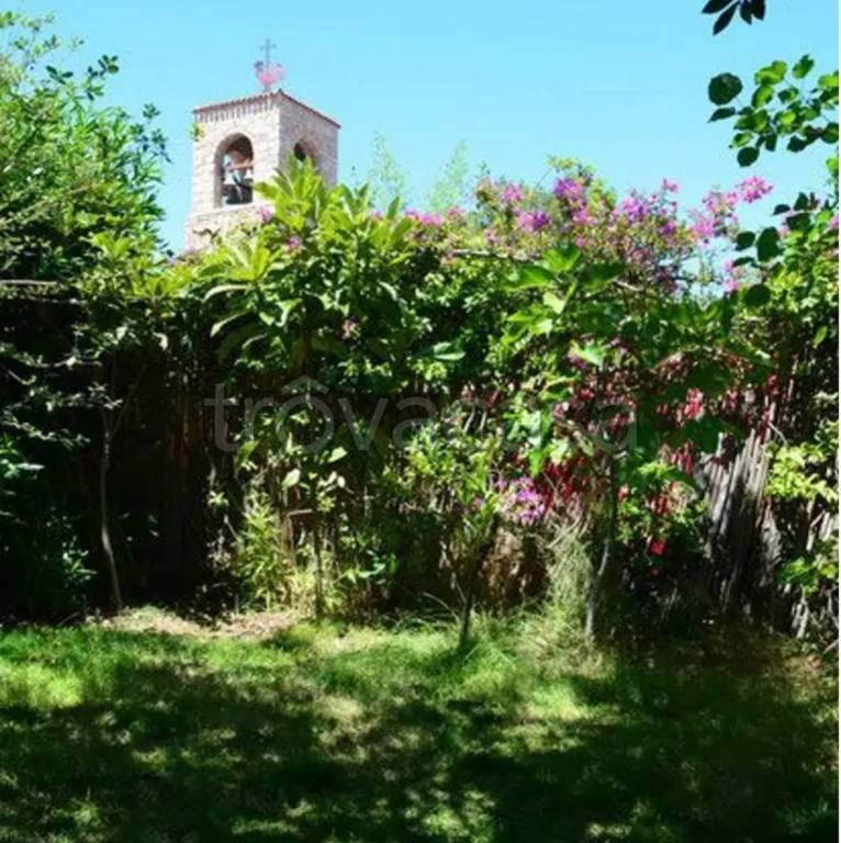 casa indipendente in vendita ad Arzachena in zona Baja Sardinia