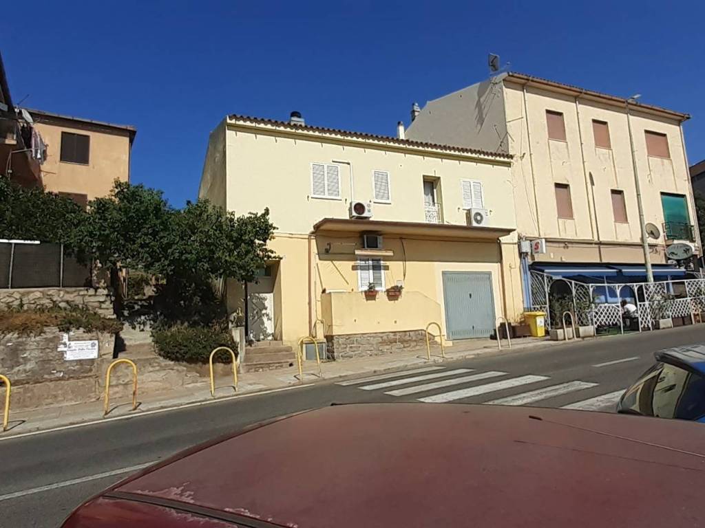appartamento in vendita ad Arzachena