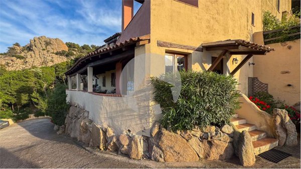 appartamento in vendita ad Arzachena in zona Porto Cervo