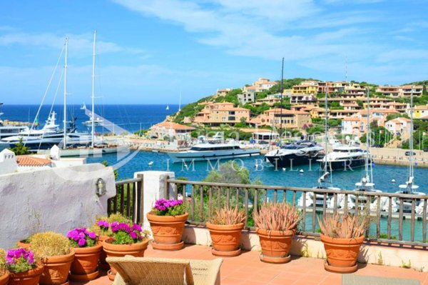appartamento in vendita ad Arzachena in zona Porto Cervo