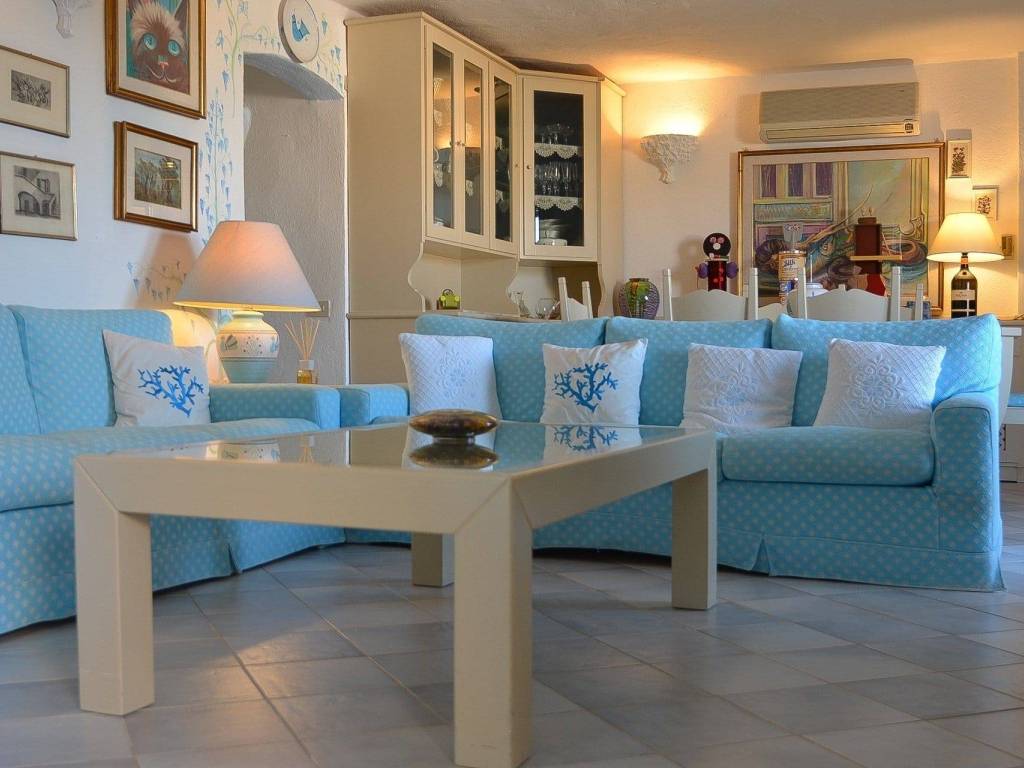 appartamento in vendita ad Arzachena