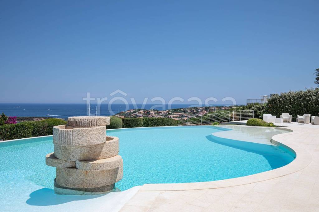 casa indipendente in vendita ad Arzachena in zona Porto Cervo