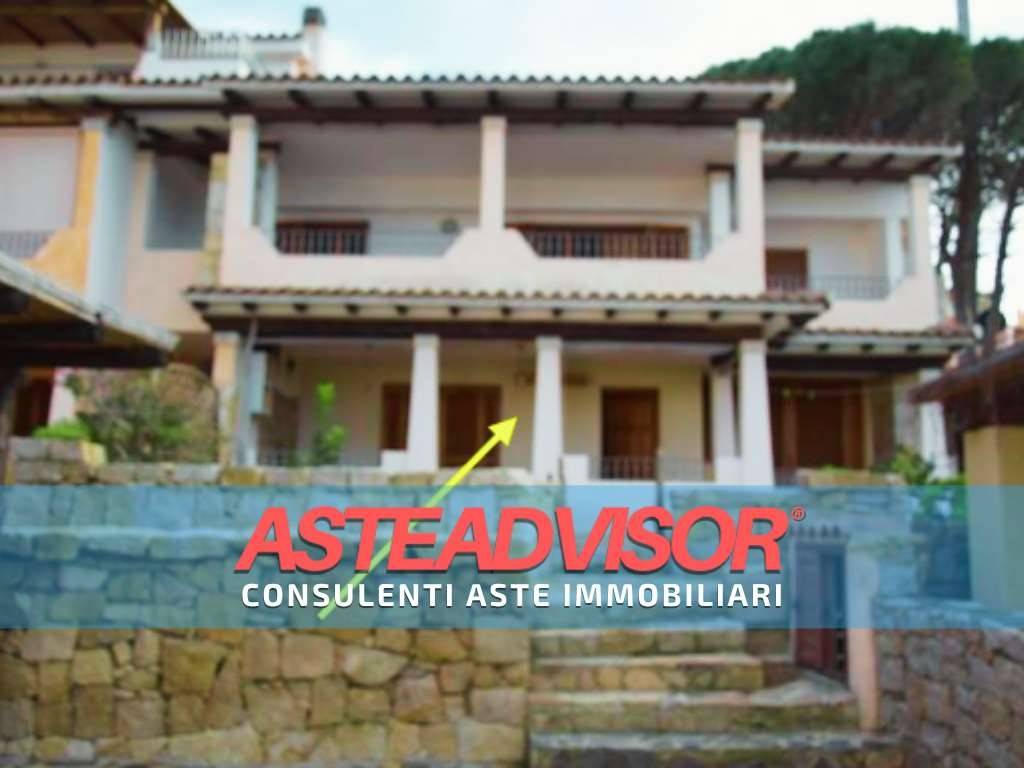 appartamento in vendita ad Arzachena in zona Baja Sardinia