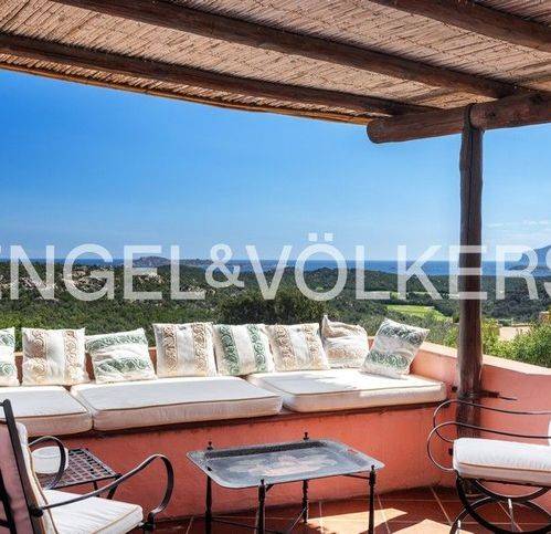 appartamento in vendita ad Arzachena in zona Porto Cervo