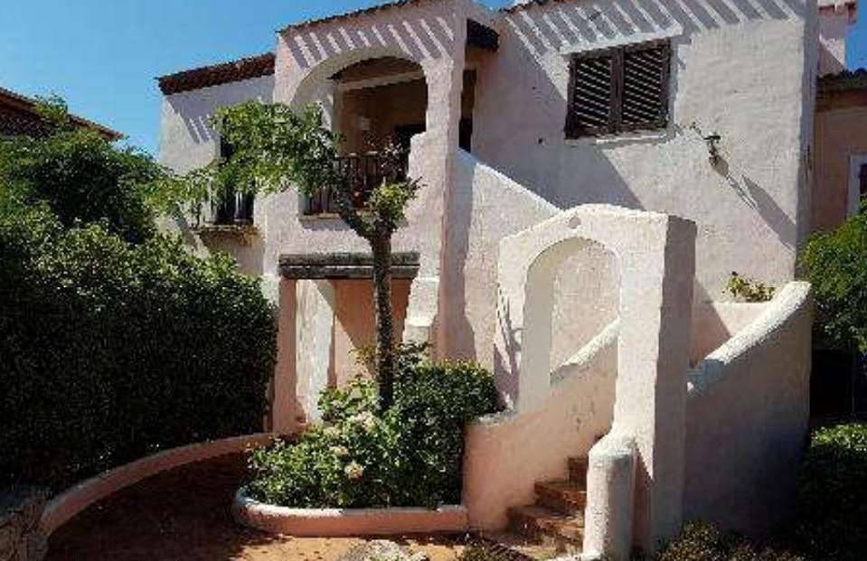 appartamento in vendita ad Arzachena