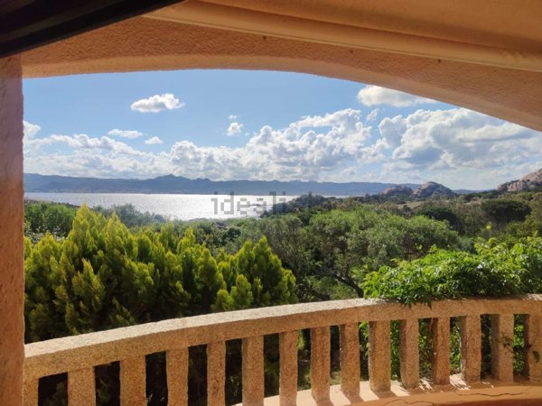 casa indipendente in vendita ad Arzachena in zona Baja Sardinia