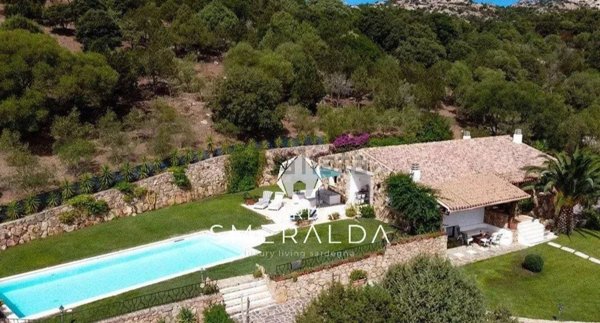 casa indipendente in vendita ad Arzachena