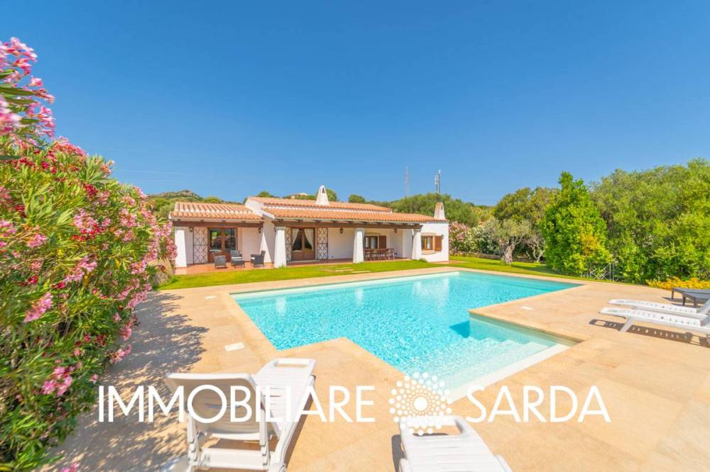 casa indipendente in vendita ad Arzachena in zona Porto Cervo