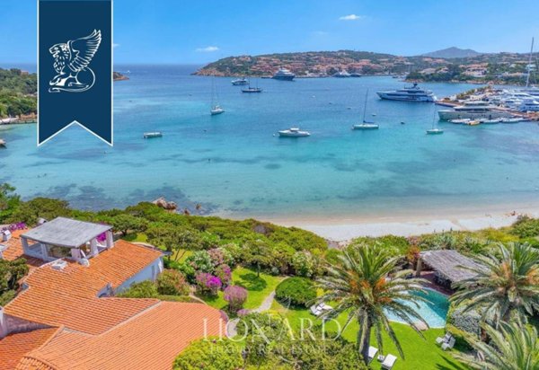 casa indipendente in vendita ad Arzachena in zona Porto Cervo