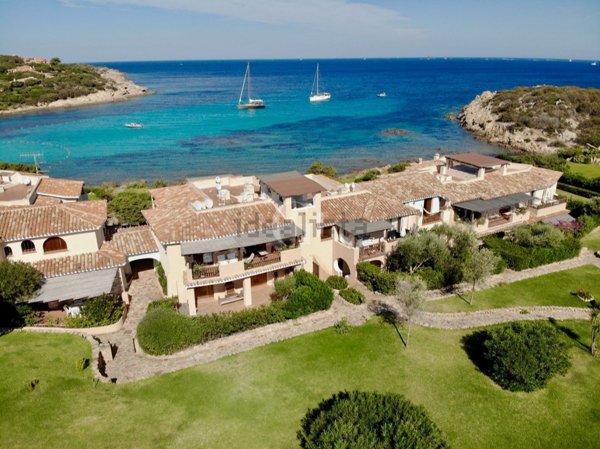 appartamento in vendita ad Arzachena