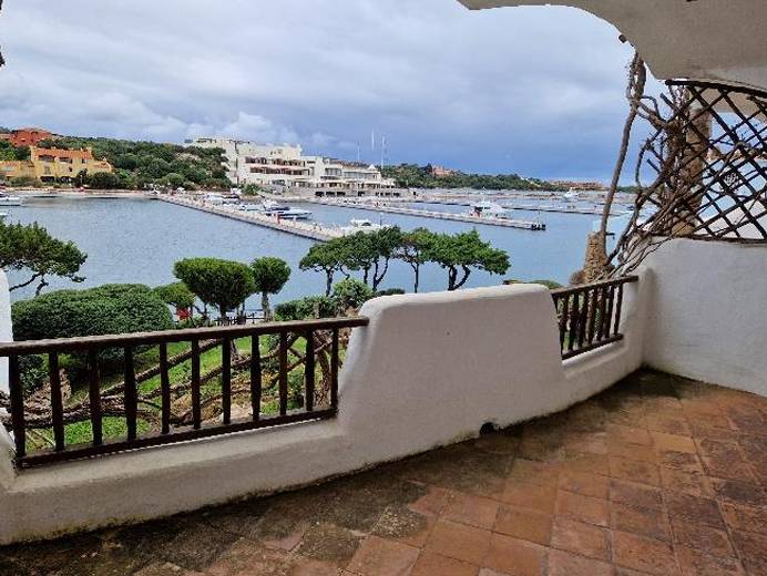 appartamento in vendita ad Arzachena in zona Porto Cervo
