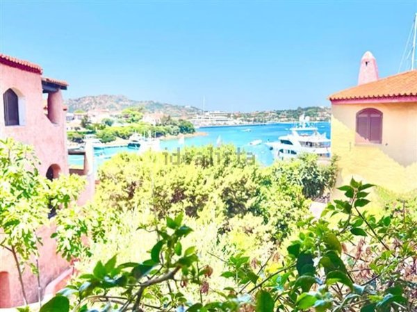 appartamento in vendita ad Arzachena in zona Porto Cervo