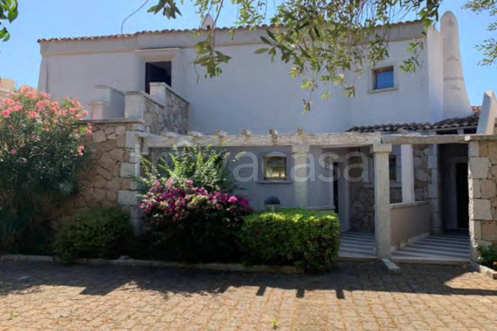casa indipendente in vendita ad Arzachena