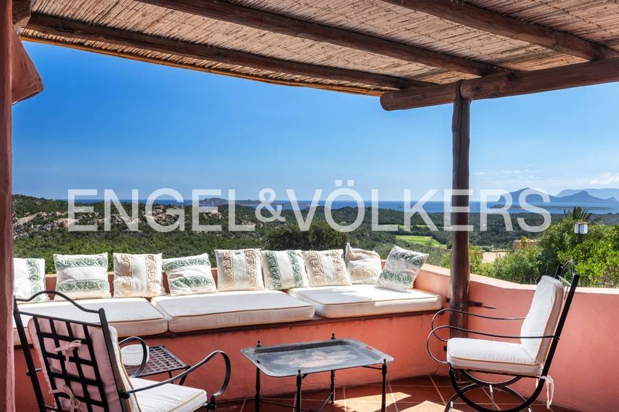 appartamento in vendita ad Arzachena in zona Porto Cervo
