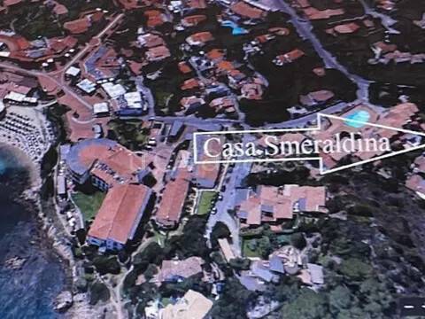 casa indipendente in vendita ad Arzachena in zona Baja Sardinia