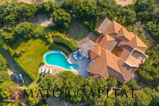 casa indipendente in vendita ad Arzachena in zona Porto Cervo
