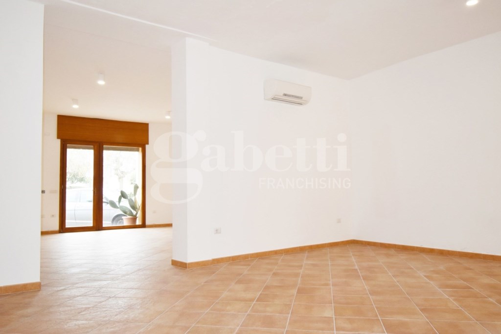 negozio in vendita ad Arzachena