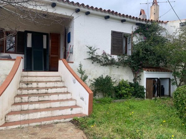 casa indipendente in vendita ad Arzachena in zona Cannigione