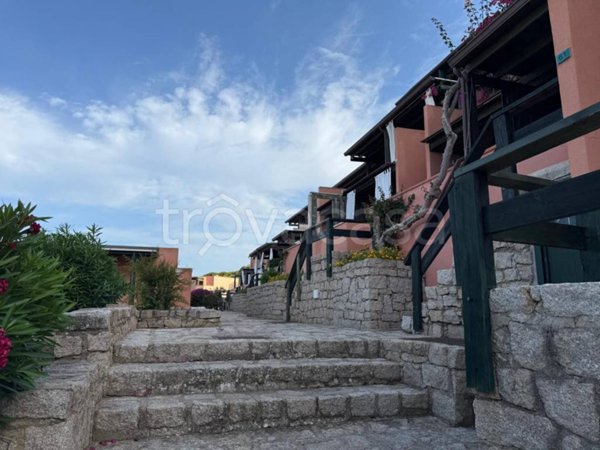 appartamento in vendita ad Arzachena in zona Cannigione