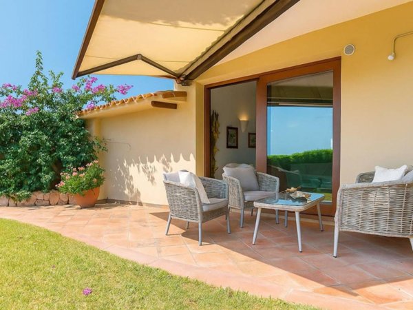 casa indipendente in vendita ad Arzachena in zona Porto Cervo