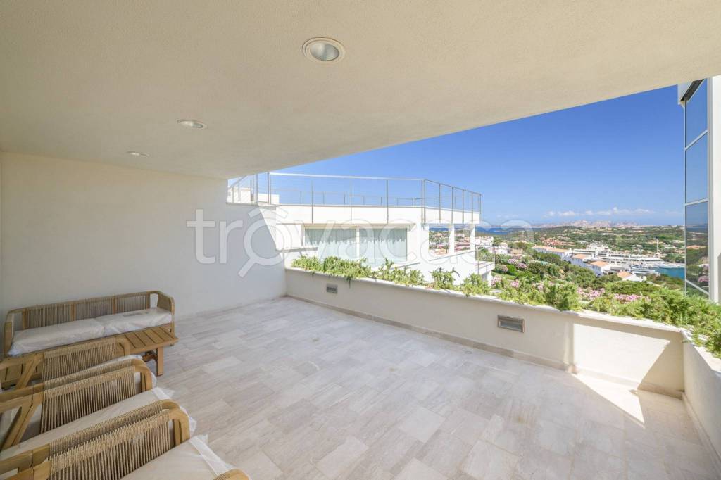 appartamento in vendita ad Arzachena in zona Porto Cervo
