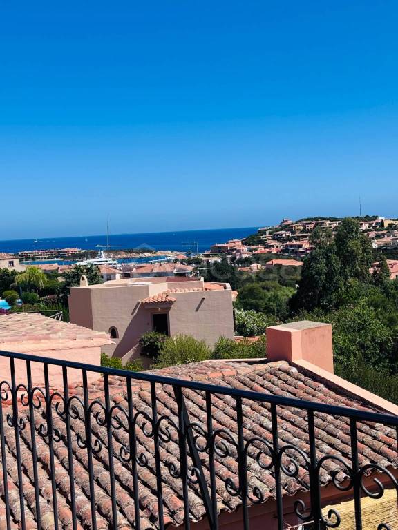casa indipendente in vendita ad Arzachena in zona Porto Cervo