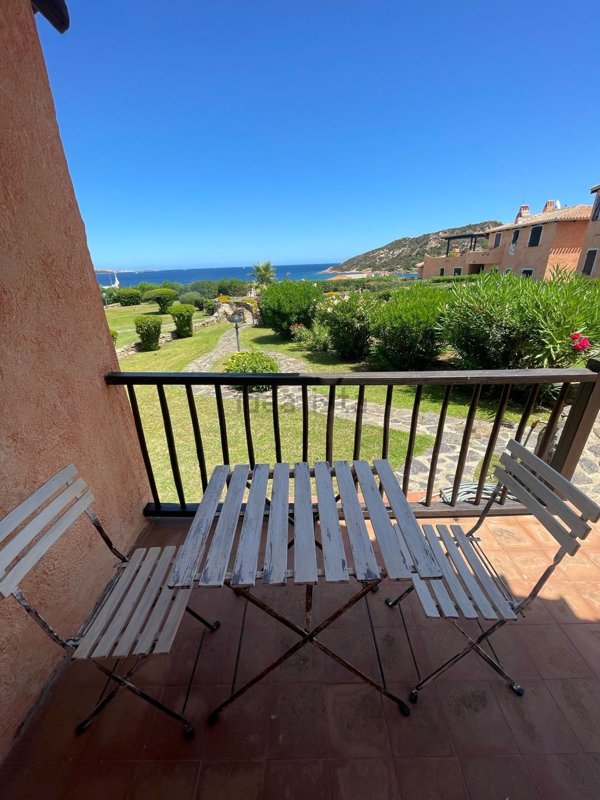 casa indipendente in vendita ad Arzachena in zona Baja Sardinia
