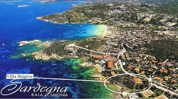 casa indipendente in vendita ad Arzachena in zona Baja Sardinia