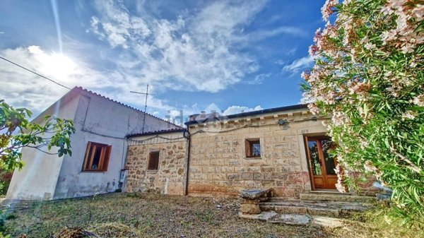 quadrivano in vendita ad Arzachena in zona Romazzino