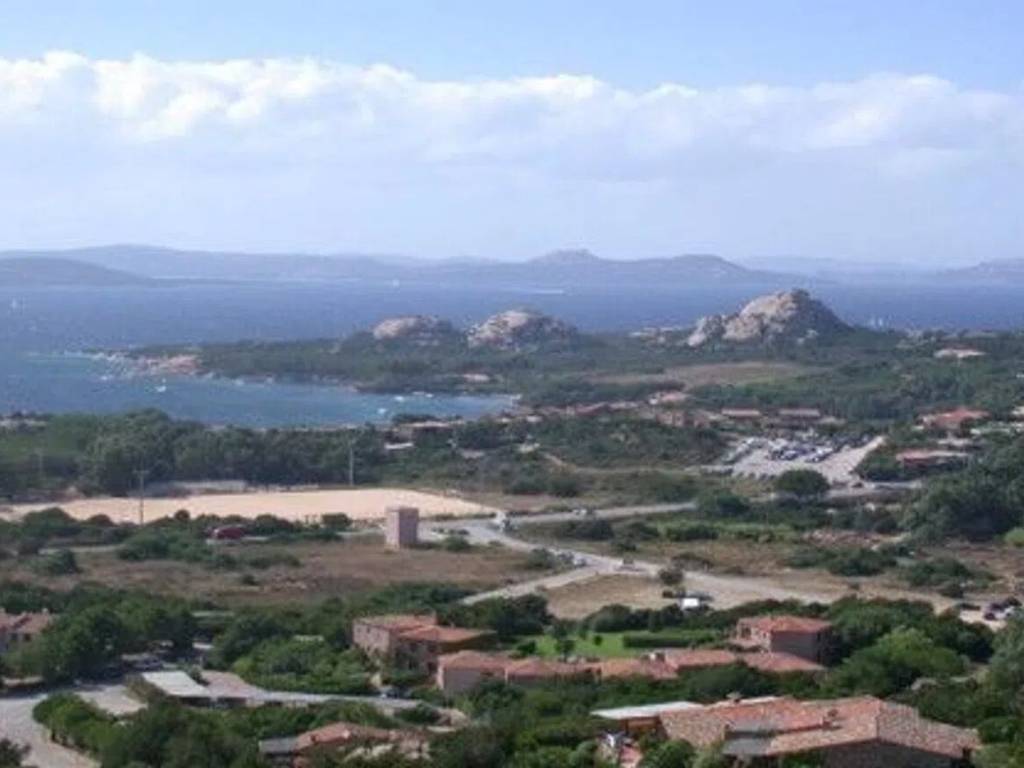 casa indipendente in vendita ad Arzachena in zona Baja Sardinia