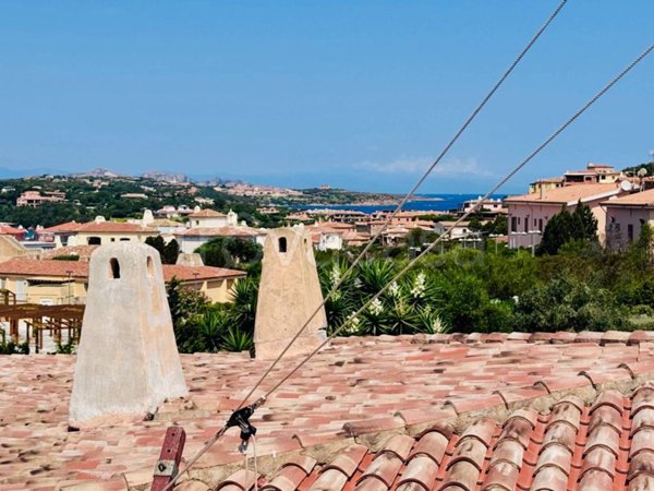appartamento in vendita ad Arzachena in zona Porto Cervo