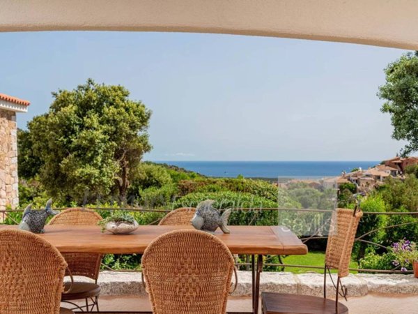 casa indipendente in vendita ad Arzachena in zona Porto Cervo