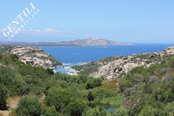 appartamento in vendita ad Arzachena in zona Baja Sardinia