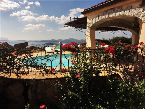 casa indipendente in vendita ad Arzachena in zona Porto Cervo