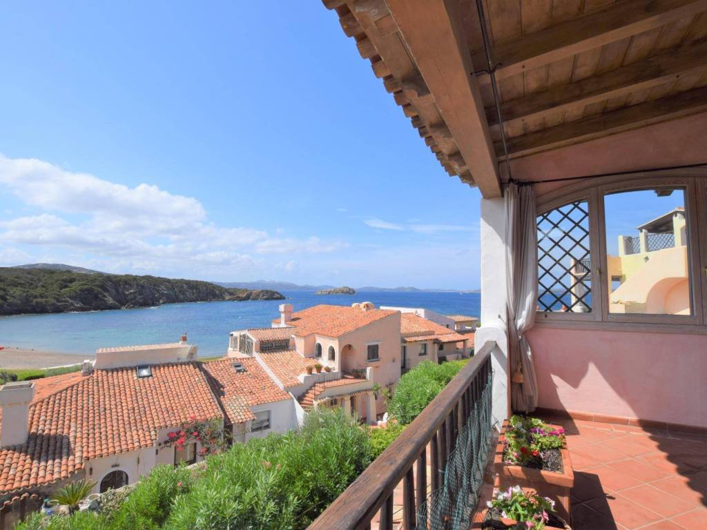 appartamento in vendita ad Arzachena in zona Porto Cervo