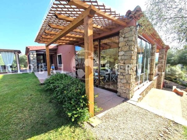 casa indipendente in vendita ad Arzachena