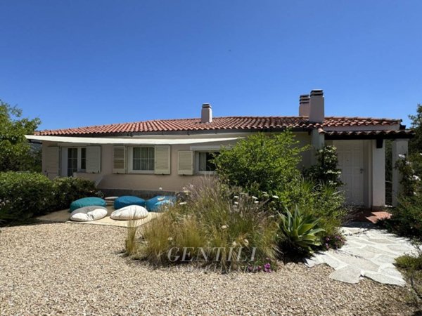 casa indipendente in vendita ad Arzachena in zona Porto Cervo
