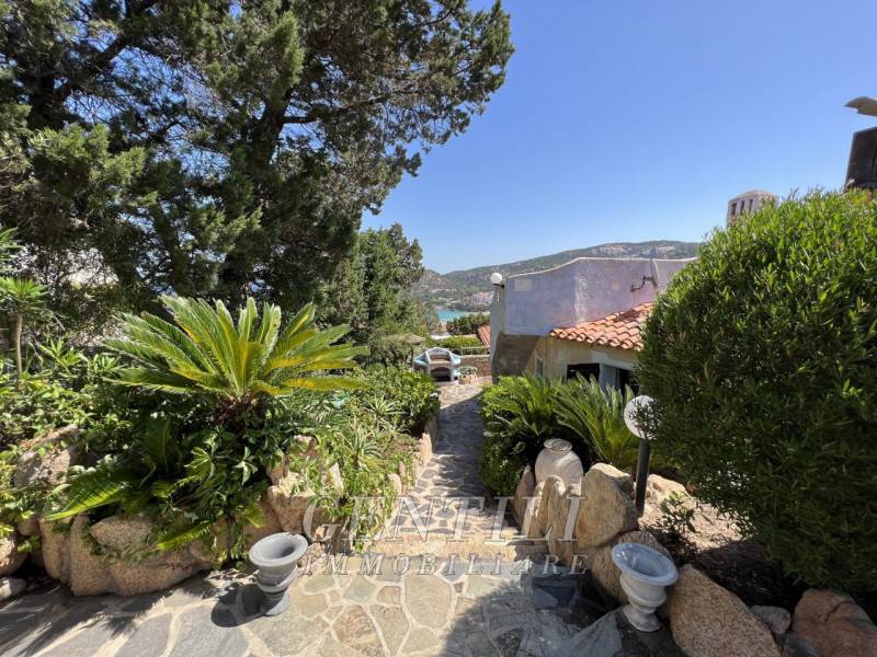 casa indipendente in vendita ad Arzachena in zona Porto Cervo