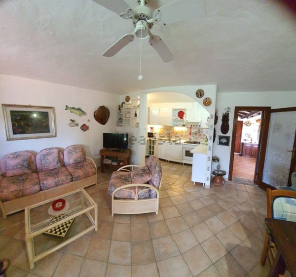 casa indipendente in vendita ad Arzachena in zona Baja Sardinia