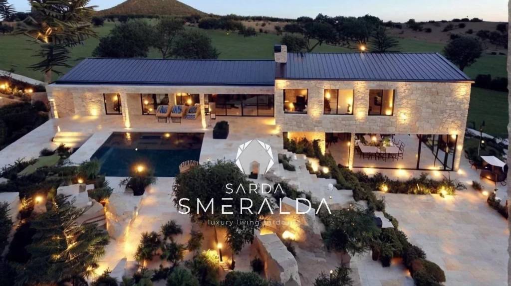casa indipendente in vendita ad Arzachena in zona Porto Cervo